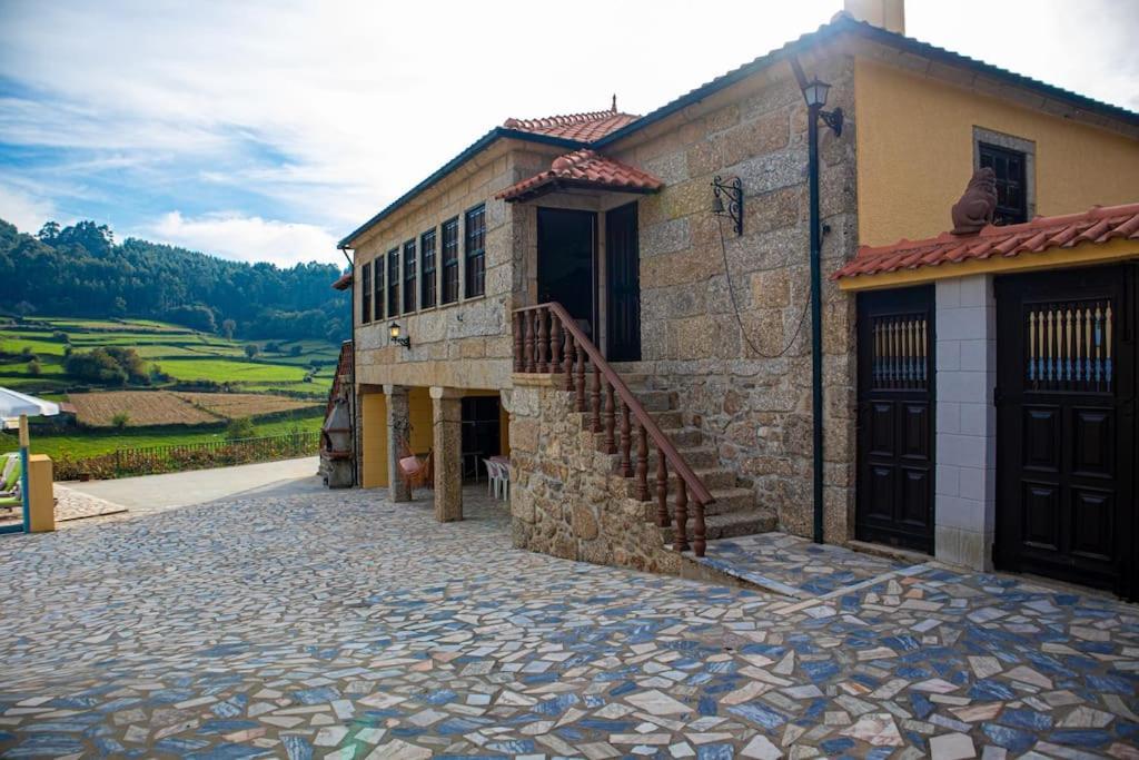 Casa Dos Leoes- Aldeia Dos 4 Abades Villa Ponte de Lima Exterior photo